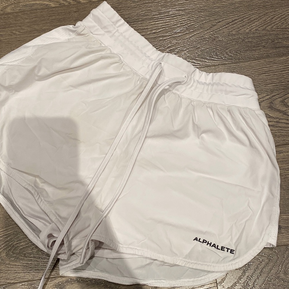 ALPHALETE ACTIVE SHORT 💗